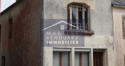  Biens AV - Maison de ville / bourg -   